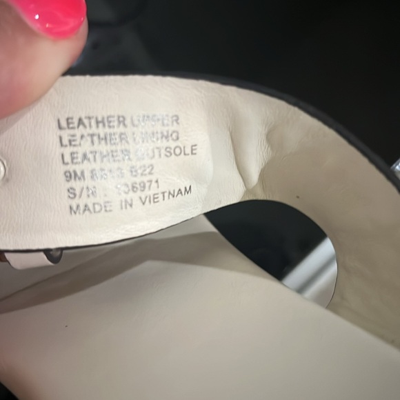 Tory Burch sandals - Picture 3 of 8